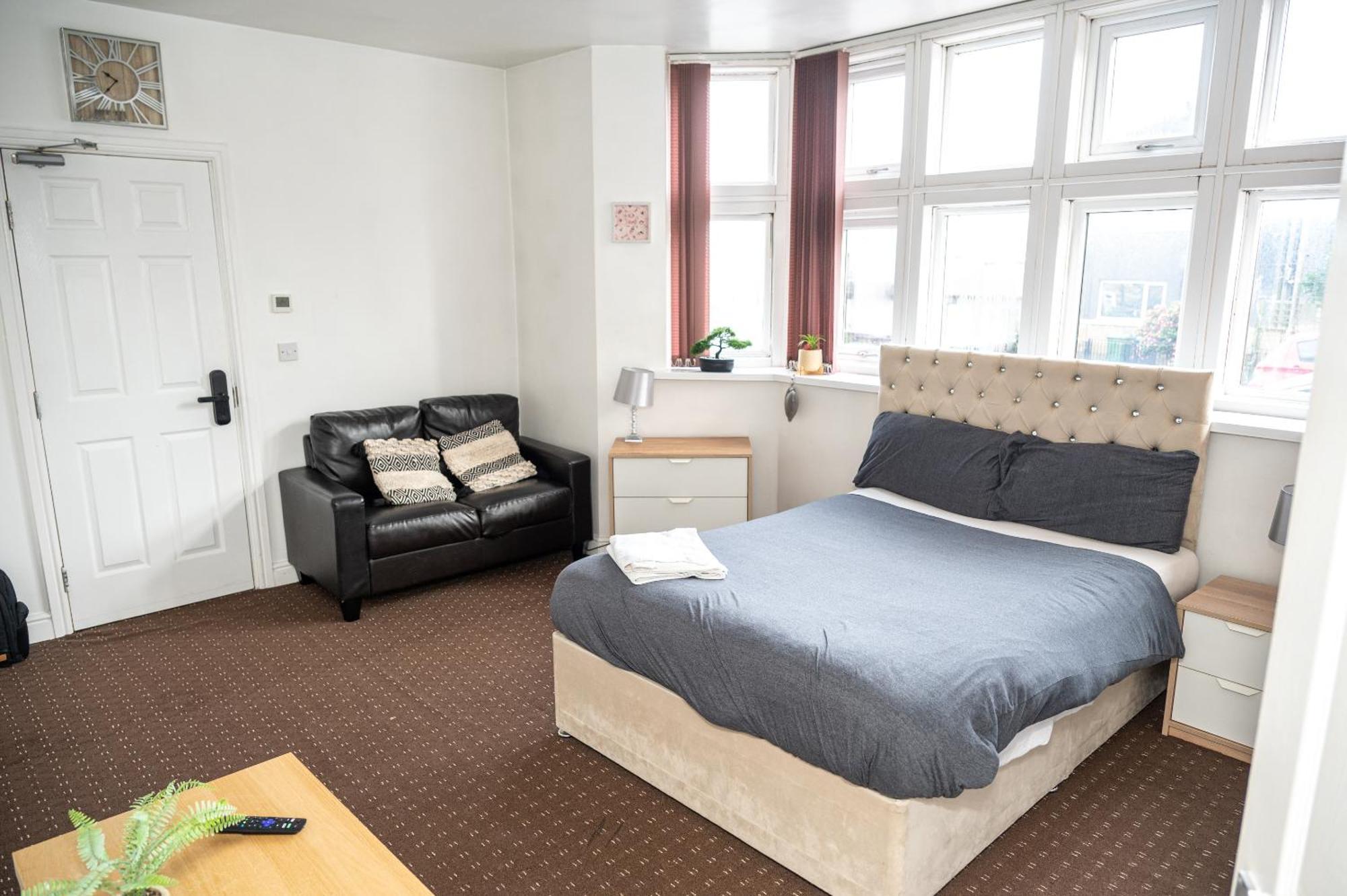 Bvapartments Deighton Huddersfield Exterior photo